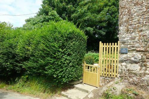 Old Lanvean Cottage