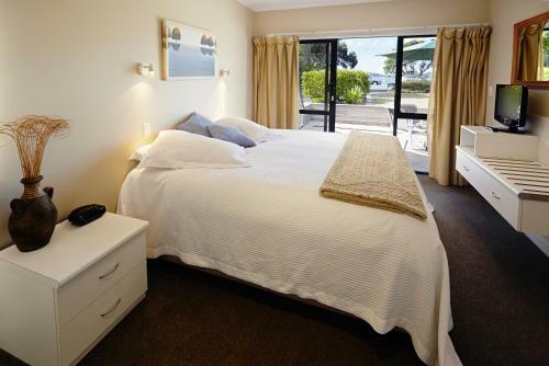 Pioneer Waterfront Apartments