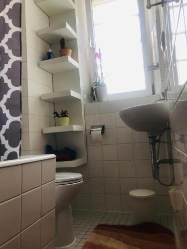 Apartment With 2 Rooms 60m2