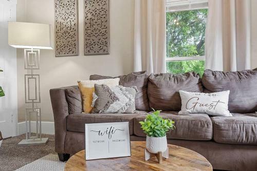 New!! Entire Apartment Minutes From Winni Lakes