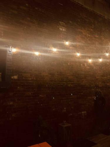 1850s Historic Row House 7min Train To Nyc With Private Backyard