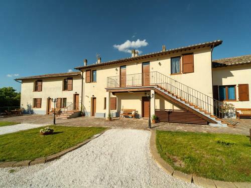 Welcoming Apartment In Sassoferrato With Garden