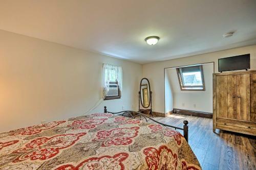 Recently Renovated Bolton Abode With Fire Pit!