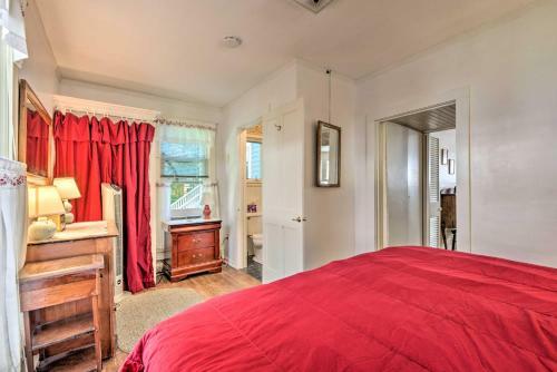 Charming Chautauqua Cottage With Screened Porch