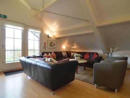 Luxury Holiday Home With Jacuzzi In Noordbeemster