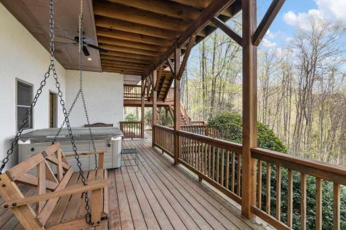 Mountain Retreat With Hottub And Views