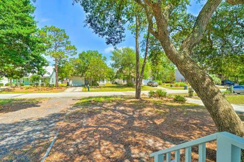 Just Beachy Island Cottage About 1 Mi To Ocean!