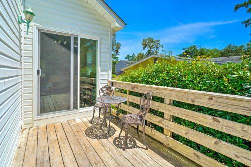 Just Beachy Island Cottage About 1 Mi To Ocean!
