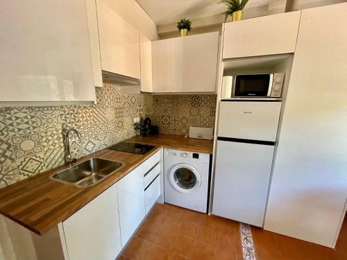 Bonito Apartamento Con Terraza, Jard�n Y Piscina