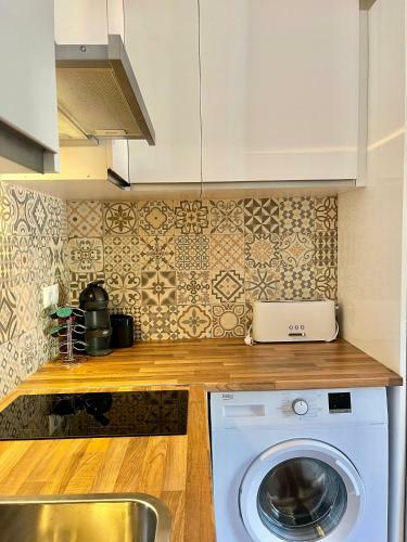 Bonito Apartamento Con Terraza, Jard�n Y Piscina