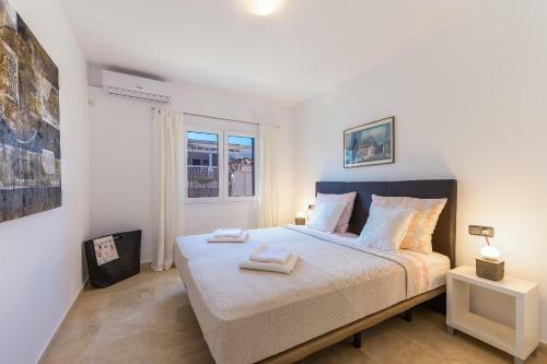 Sch�ne Villa Am Meer In Sant Elm - 3001