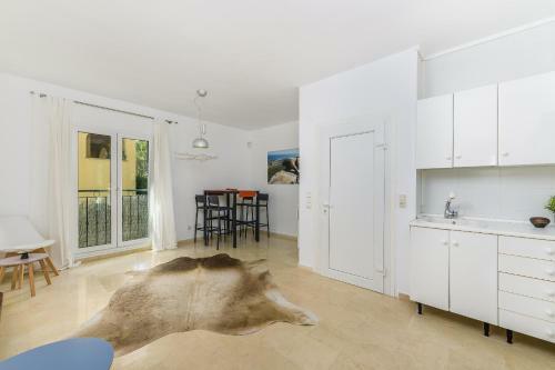 Sch�ne Villa Am Meer In Sant Elm - 3001