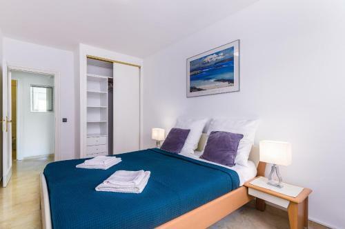 Sch�ne Villa Am Meer In Sant Elm - 3001