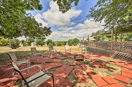Grand Lake Getaway With Resort-like Amenities!