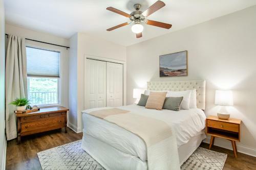 Riverside Condo Downtown River Views Access
