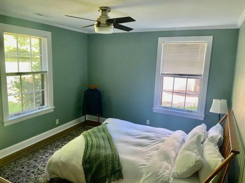 Nashville Oasis: Gym, Golf, Yard, Prime Location
