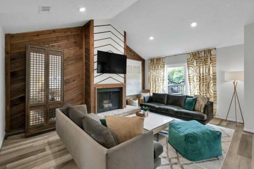 Evergreen Cove - Lakeside Townhouse On Lake Conroe
