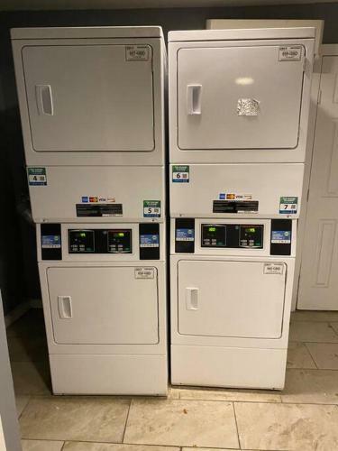 Apartamento Chateaux Dijon In Midtown Houston With 2 Queen Size