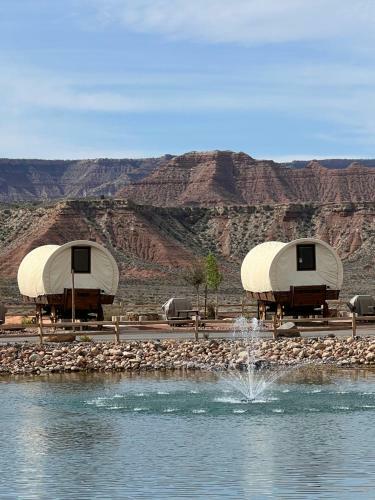 Zion White Bison Glamping & Rv Resort