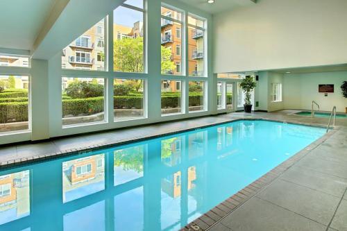 Hotel Belltown Condo Unit 733