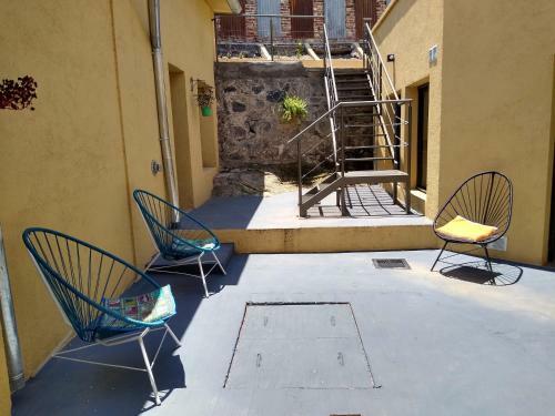 Nomades Hostel