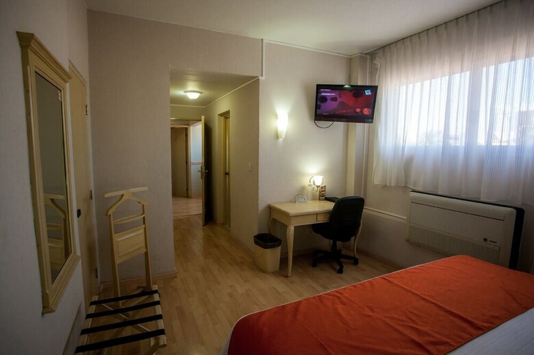 Hotel De Los Perez