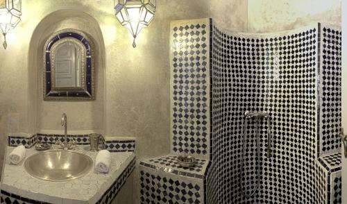 Riad Mala�ka