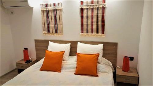 Hostal Arts Guest House -beautiful Villa For 6 Persons