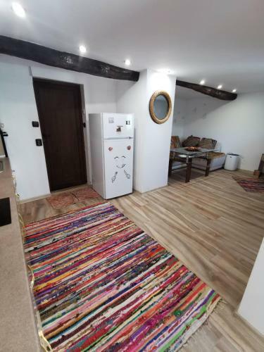 Hostal Arts Guest House -beautiful Villa For 6 Persons