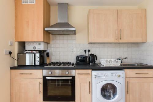Convenient One Bedroom Apartment Near City Centre