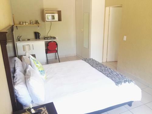 Hostal Dumelang Executive Lodge - Midrand, Free Wifi And Parking
