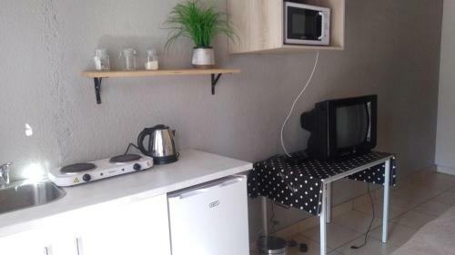Hostal Dumelang Executive Lodge - Midrand, Free Wifi And Parking