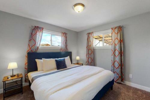 Denver Remodeled Upper Unit With 2 King Beds