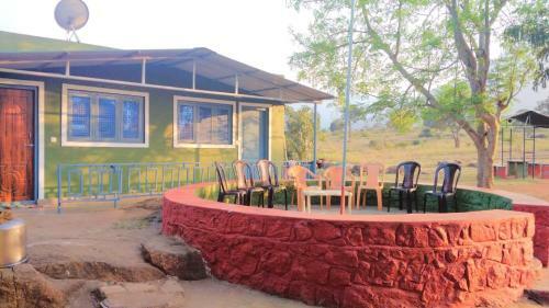Hotel Aarraams Farms & Resorts