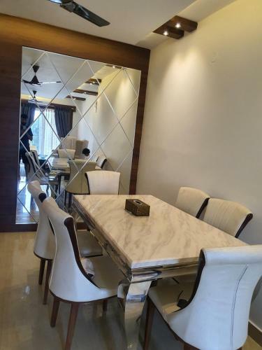 Apartamento Luxury Moradabad Homestay