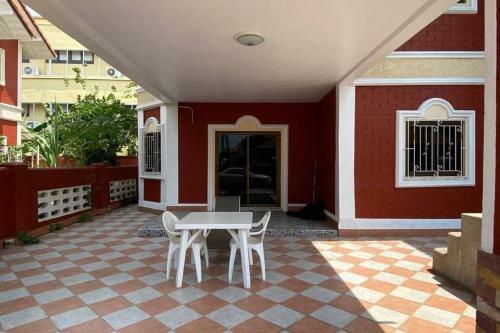 Quiet Village,beach 3km,pool House,bbq Snoker