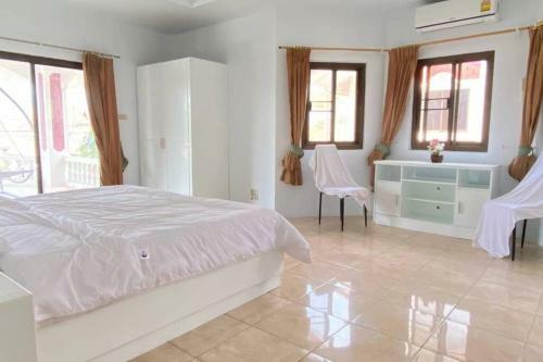 Quiet Village,beach 3km,pool House,bbq Snoker