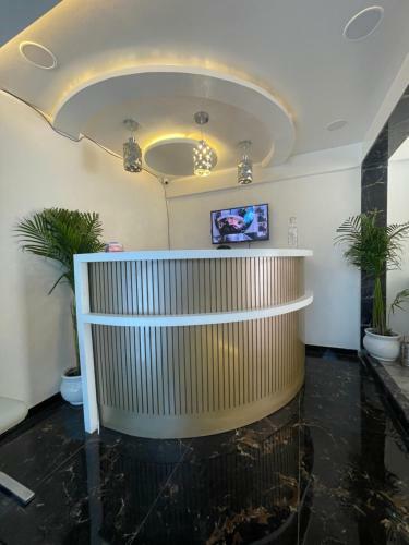 Hotel White Castle