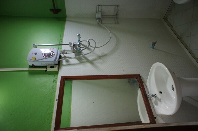 Hostal Domon Guesthouse