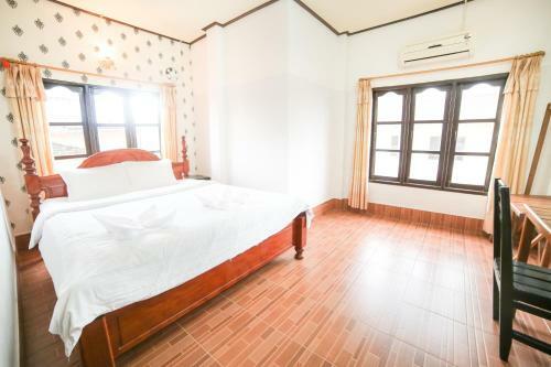 Hostal Maylay Guesthouse