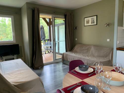 Apartamento Douchka - Appartement Piscine Parking -