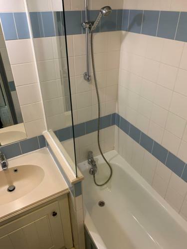 Apartamento Douchka - Appartement Piscine Parking -