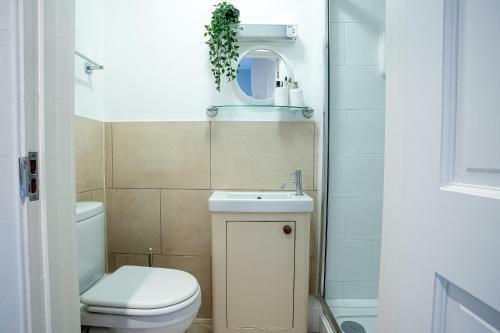 Apartamento Cosy, Central Flat For Up To 4 With Park View