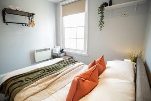 Apartamento Cosy, Central Flat For Up To 4 With Park View