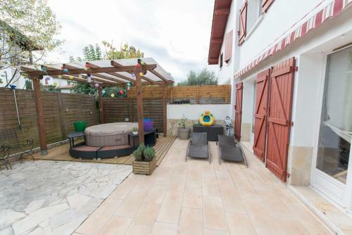 Hermosa Casa Con Terraza Y Jacuzzi En Hendaya