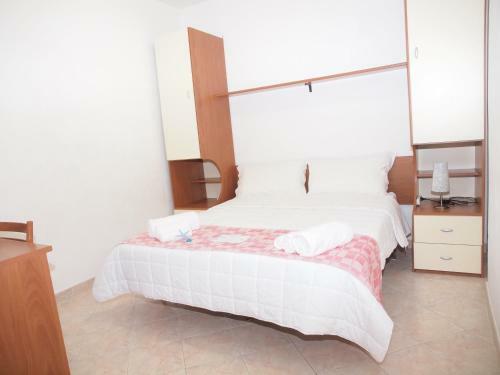 Hostal Locanda Basement Rooms