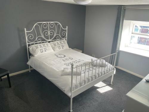 Hostal Hamiltons