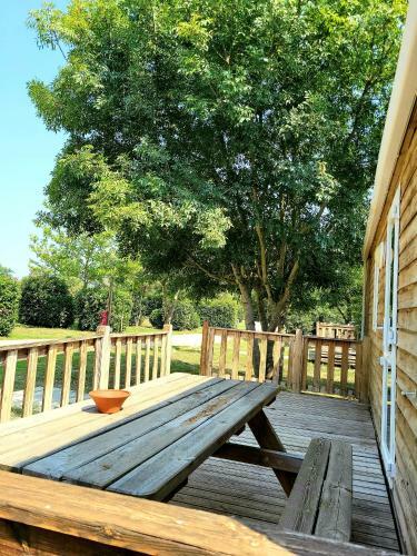 Camping Des Lacs