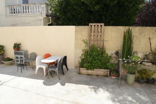 Apartamento F2 Rigaud Au Calme
