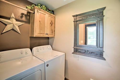 Stunning Wisconsin Home Less Than 4 Mi To High Falls!